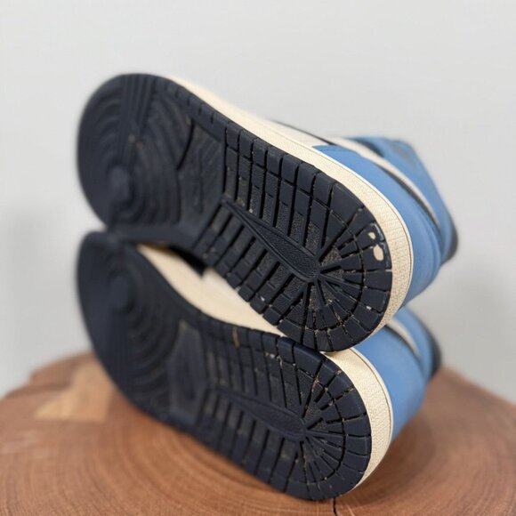 Nike Jordan 1 Retro High Obsidian Youths Sneakers - Picture 6 of 9